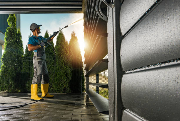 Why Choose Our Certified Pressure Washing Experts for Your Project Needs in Freeport, IL?