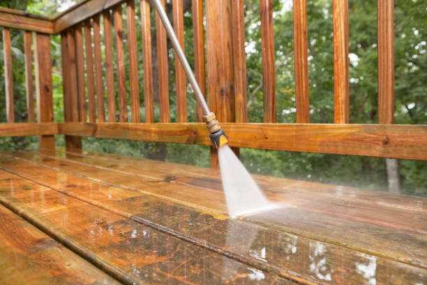 Best Deck Pressure Washing  in Freeport, IL