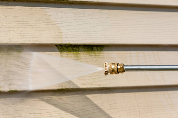 Best Commercial Pressure Washing  in Freeport, IL